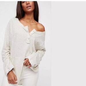 FREE PEOPLE Hong Kong Tee Ivory Combo Shirt size XS